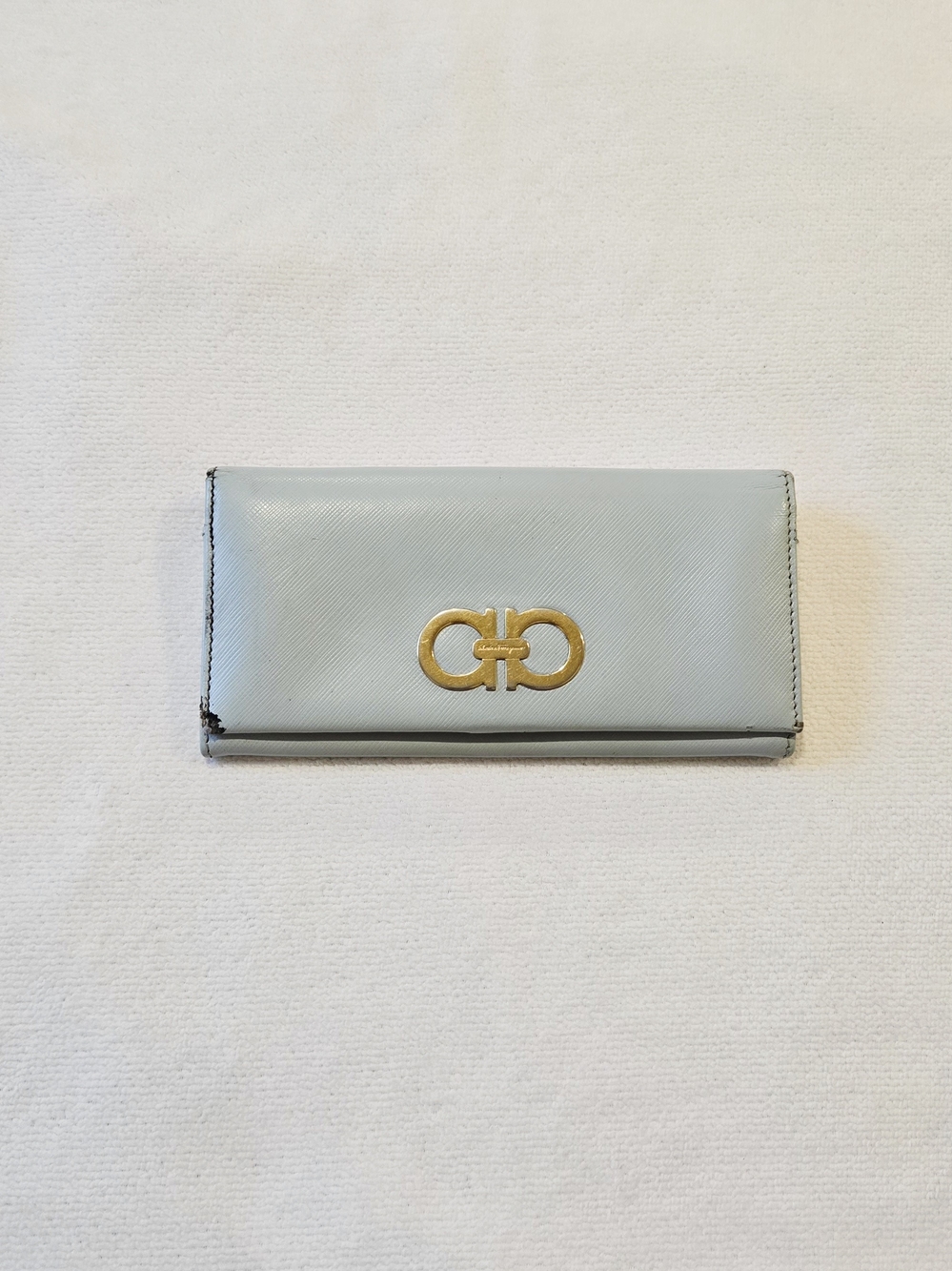 Salvatore Ferragamo Gancini Light Blue Leather Wallet With Gold Hardware